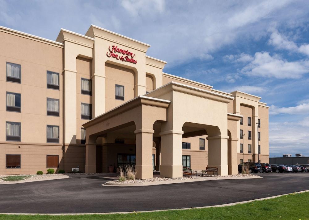 Hampton Inn & Suites Cedar Rapids Εξωτερικό φωτογραφία